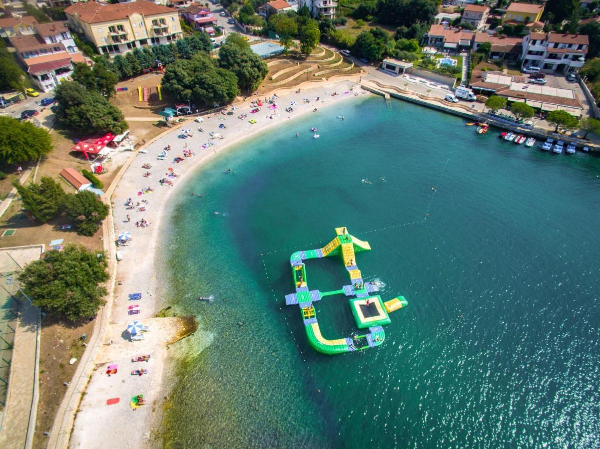 Holiday Apartment 50M From The Beach Пьешчана-Увала Экстерьер фото