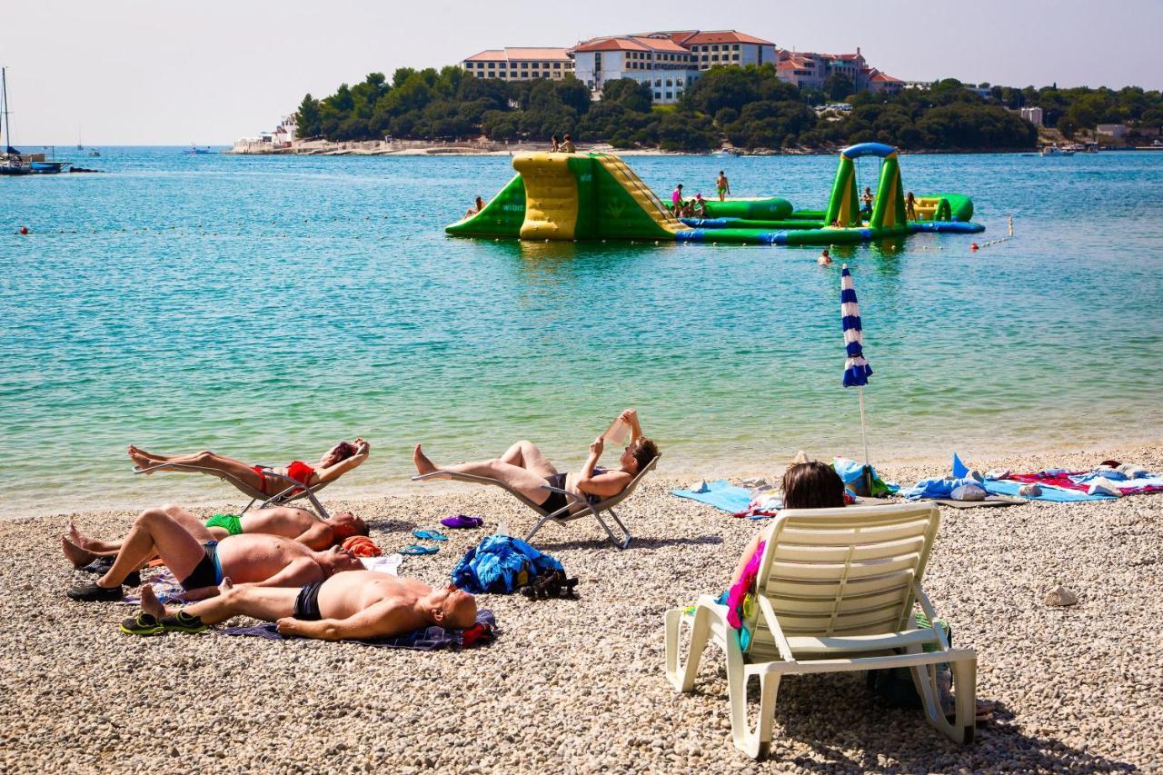 Holiday Apartment 50M From The Beach Пьешчана-Увала Экстерьер фото