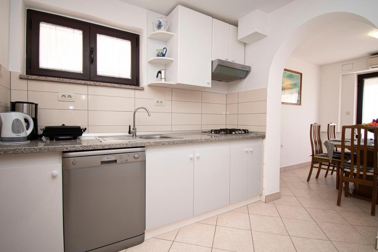 Holiday Apartment 50M From The Beach Пьешчана-Увала Экстерьер фото
