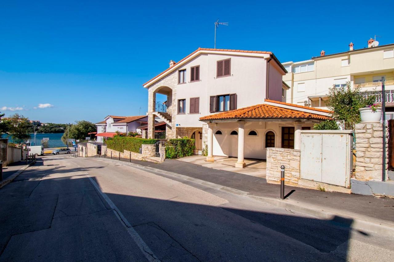 Holiday Apartment 50M From The Beach Пьешчана-Увала Экстерьер фото