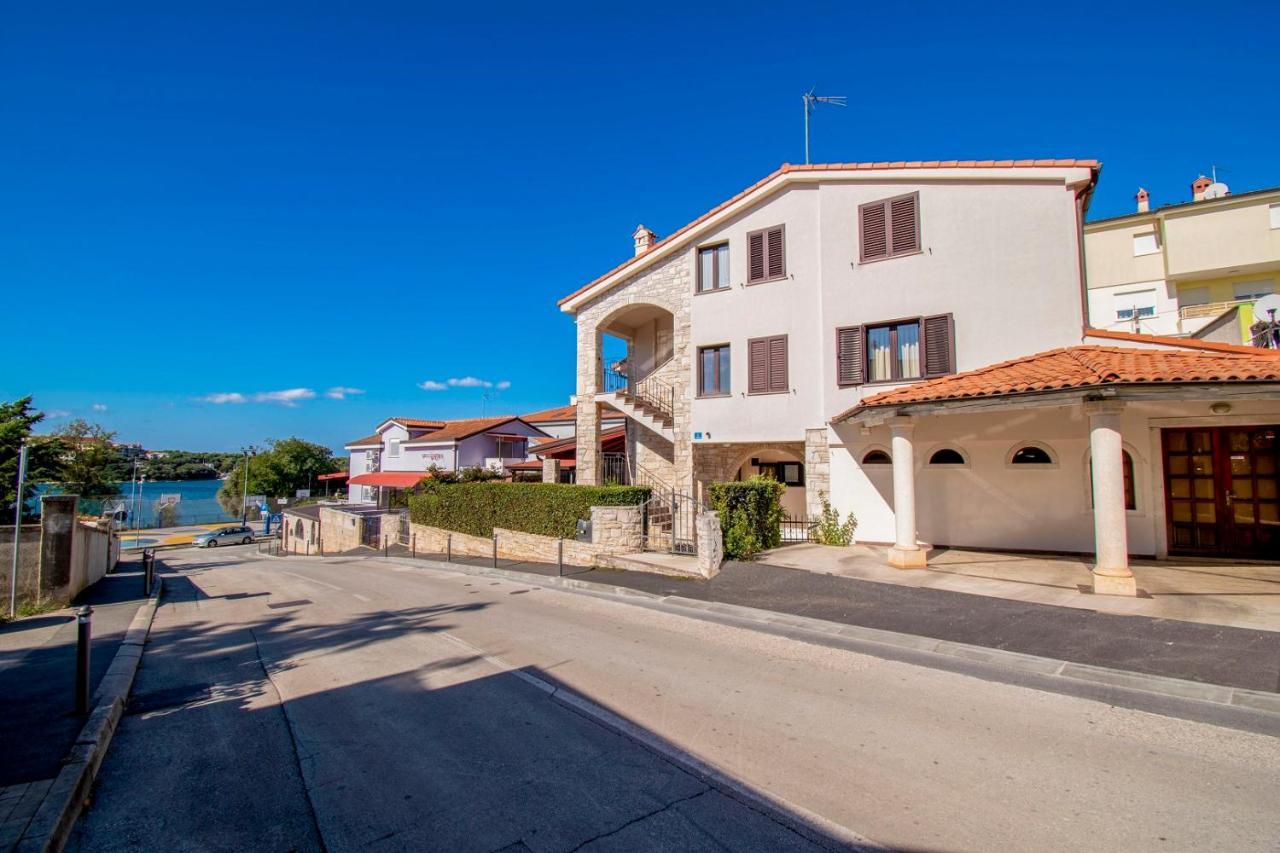 Holiday Apartment 50M From The Beach Пьешчана-Увала Экстерьер фото