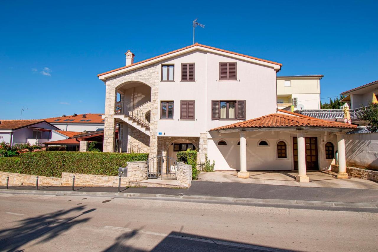 Holiday Apartment 50M From The Beach Пьешчана-Увала Экстерьер фото